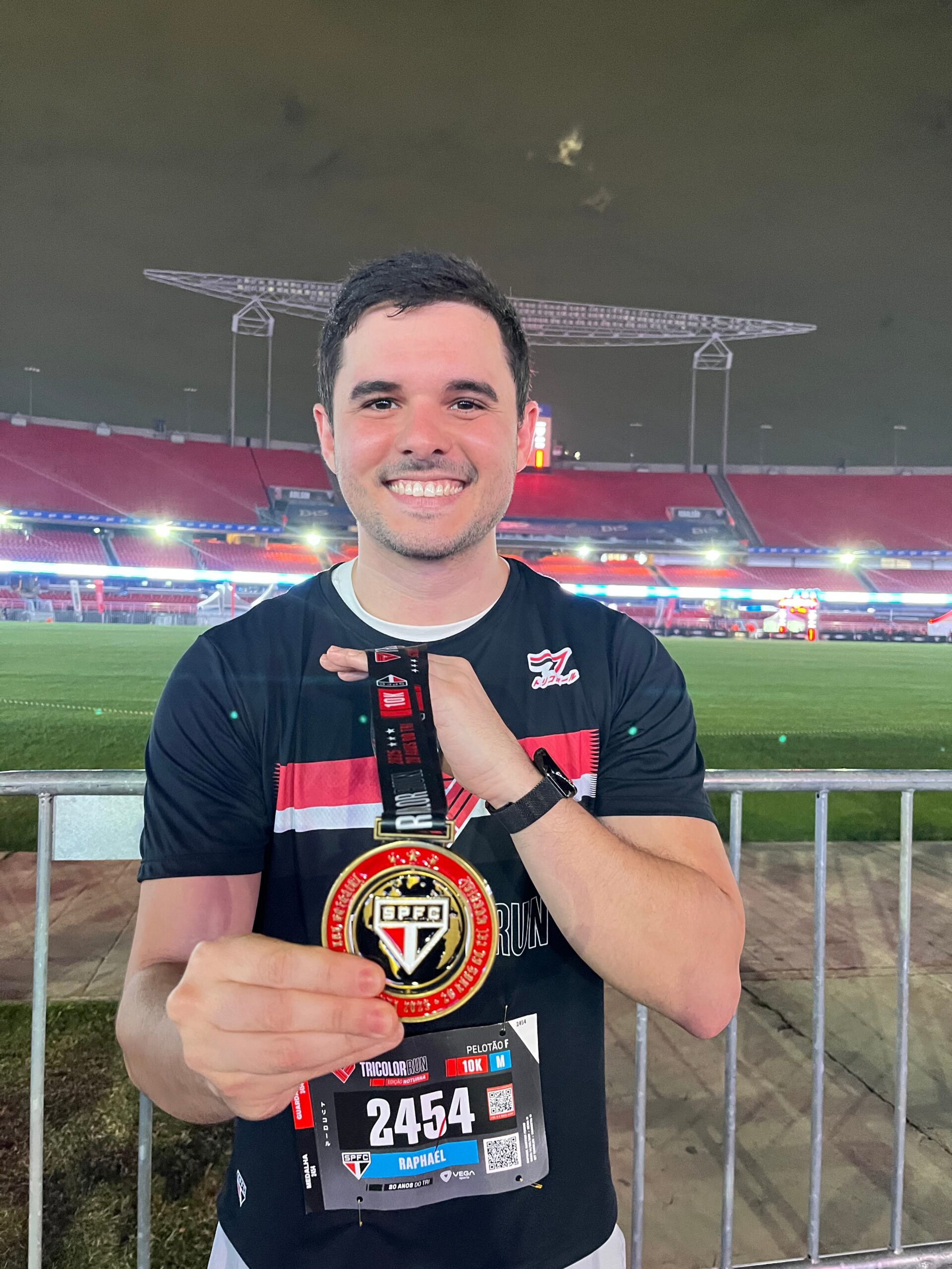 Raphael Ferris em prática esportiva